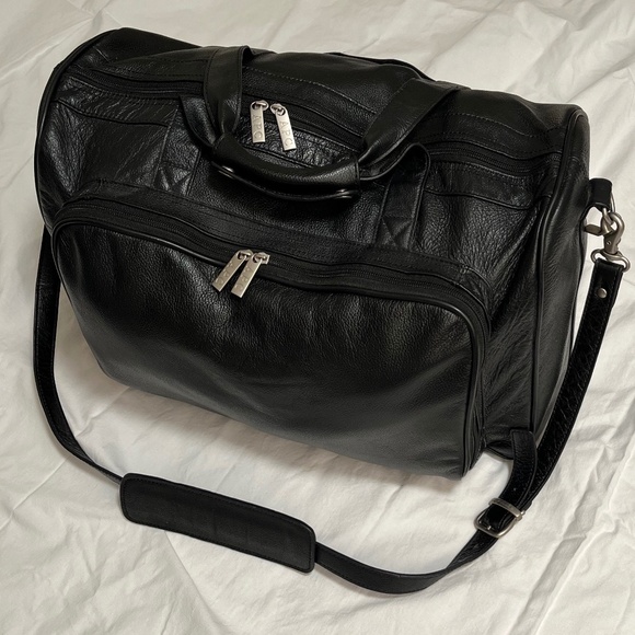 Amerileather 18-inch Leather Weekender black